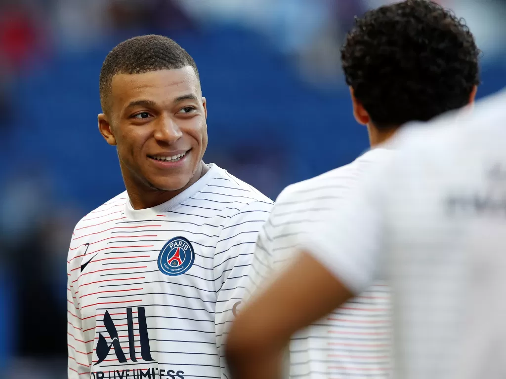 Penyerang muda Paris Saint-Germain, Kylian Mbappe ketika latihan bersama tim. (REUTERS/Gonzalo Fuentes)