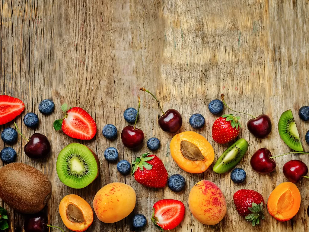 Ilustrasi buah-buahan. (Envatoelements/Arzamasova)