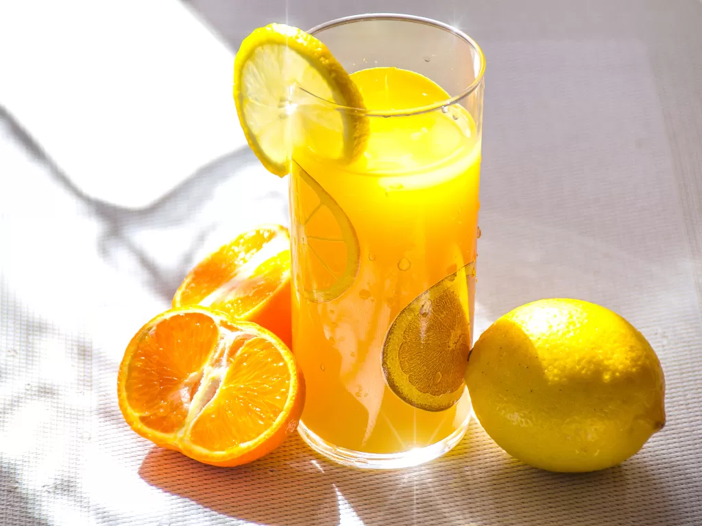 Ilustrasi buah yang mengandung vitamin C (Pexels/PhotoMIX Ltd)