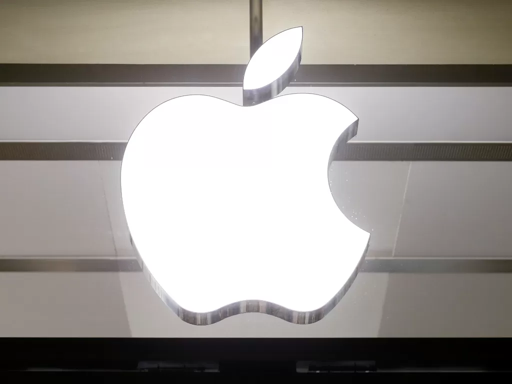 Logo perusahaan Apple (photo/REUTERS/Arnd Wiegmann)