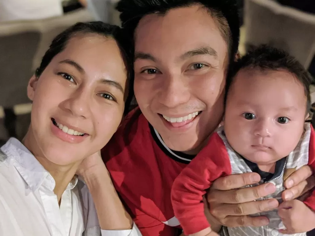 Paula, Baim Wong dan anaknya, Kiano Tiger Wong. (Instagram/@baimwong)
