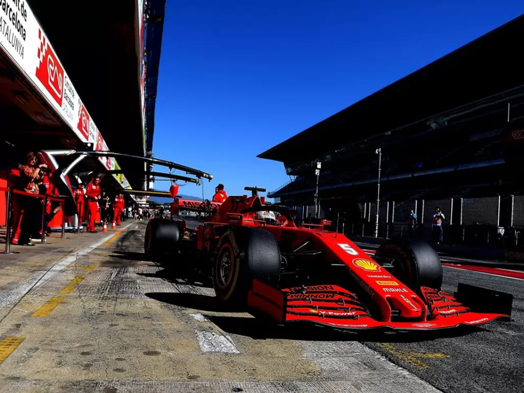 Keputusan Pemerintah Italia mengisolasi sejumlah wilayah belum mempengaruhi persiapan Ferrari jelang balapan perdana Formula 1 2020 di Australia, 13-15 Maret mendatang. (Instagram/@scuderiaferrari)