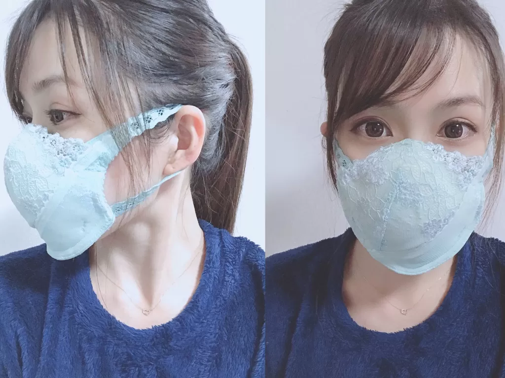 Cewek Jepang sulap bra jadi masker. (Twitter/@asahinayumeno)