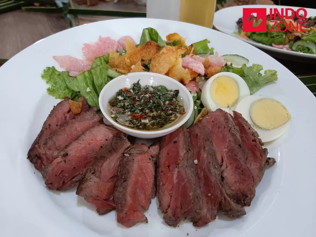 Karimbia Steak di Cikang Restaurant (INDOZONE/Maria Adeline Tiara Putri)