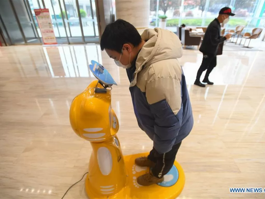 Robot canggih untuk cegah Covid-19 (Xinhuanet)