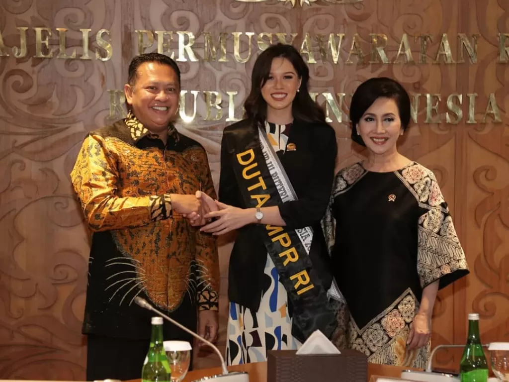 Puteri Indonesia Kalista Putri Dinobatkan jadi Duta MPR RI (Instagram/@officialputeriindonesia)