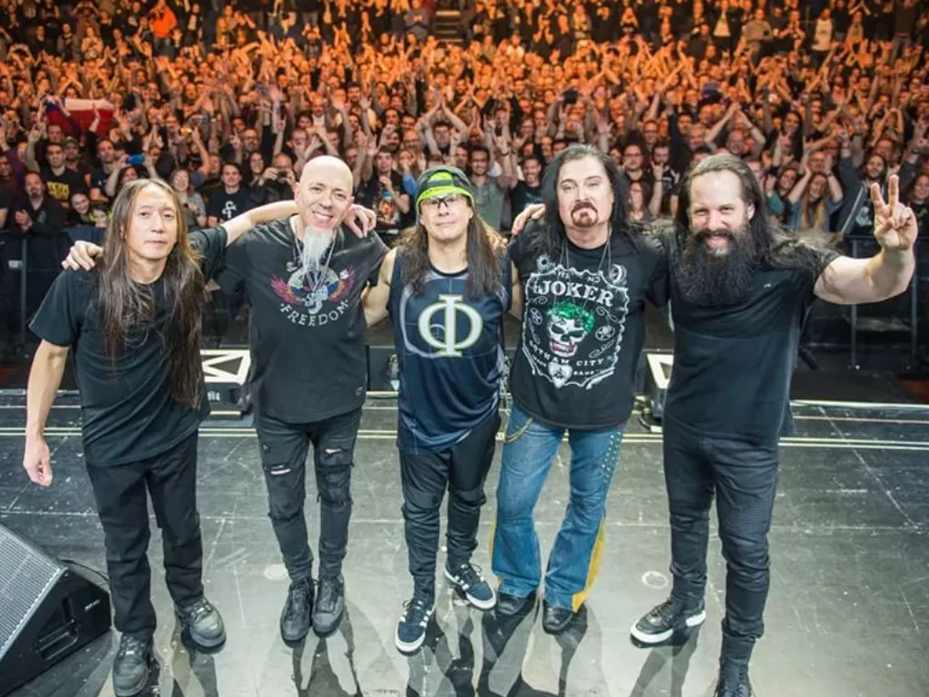 Dream Theater batalkan konsernya di Jakarta pada April mendatang dan menjadwalkan ulang di Oktober atau November mendatang (Instagram/@dreamtheaterofficial)