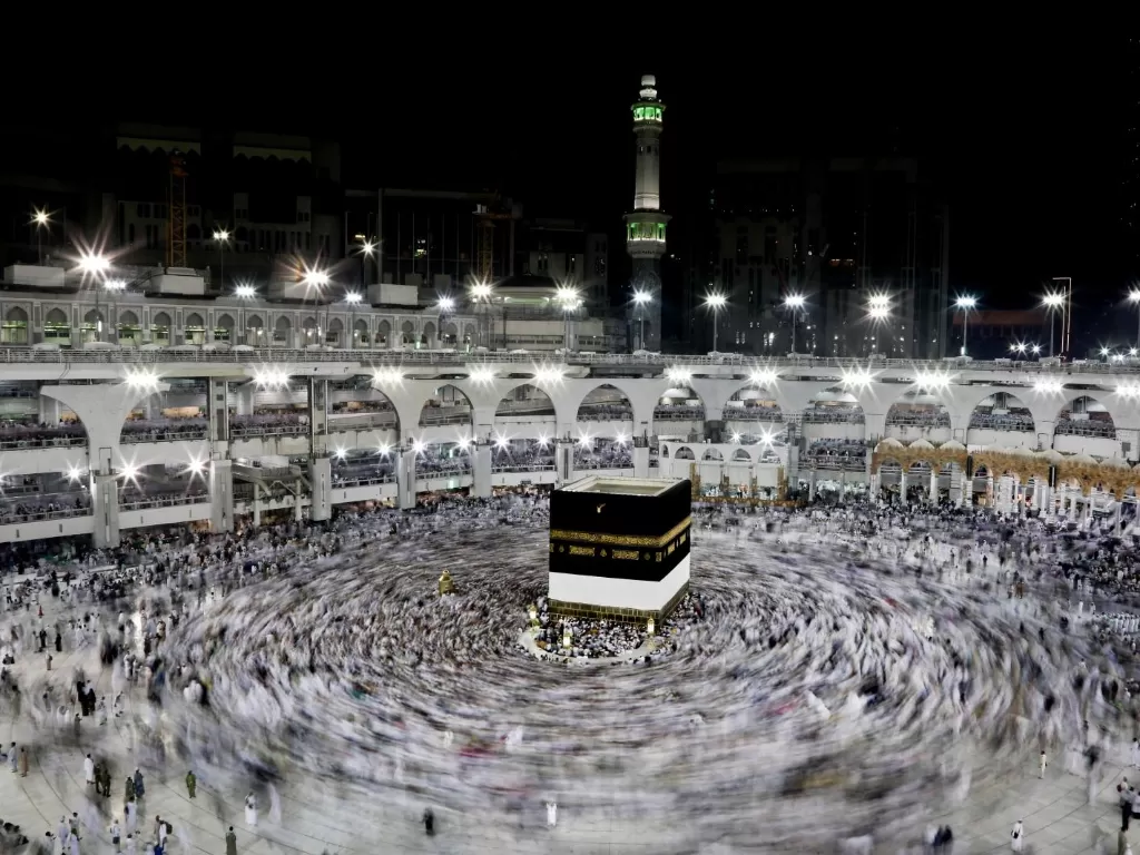 Sekitar 150 juta peziarah berkumpul di Kota Suci Mekkah saat musim haji. (qz.com)