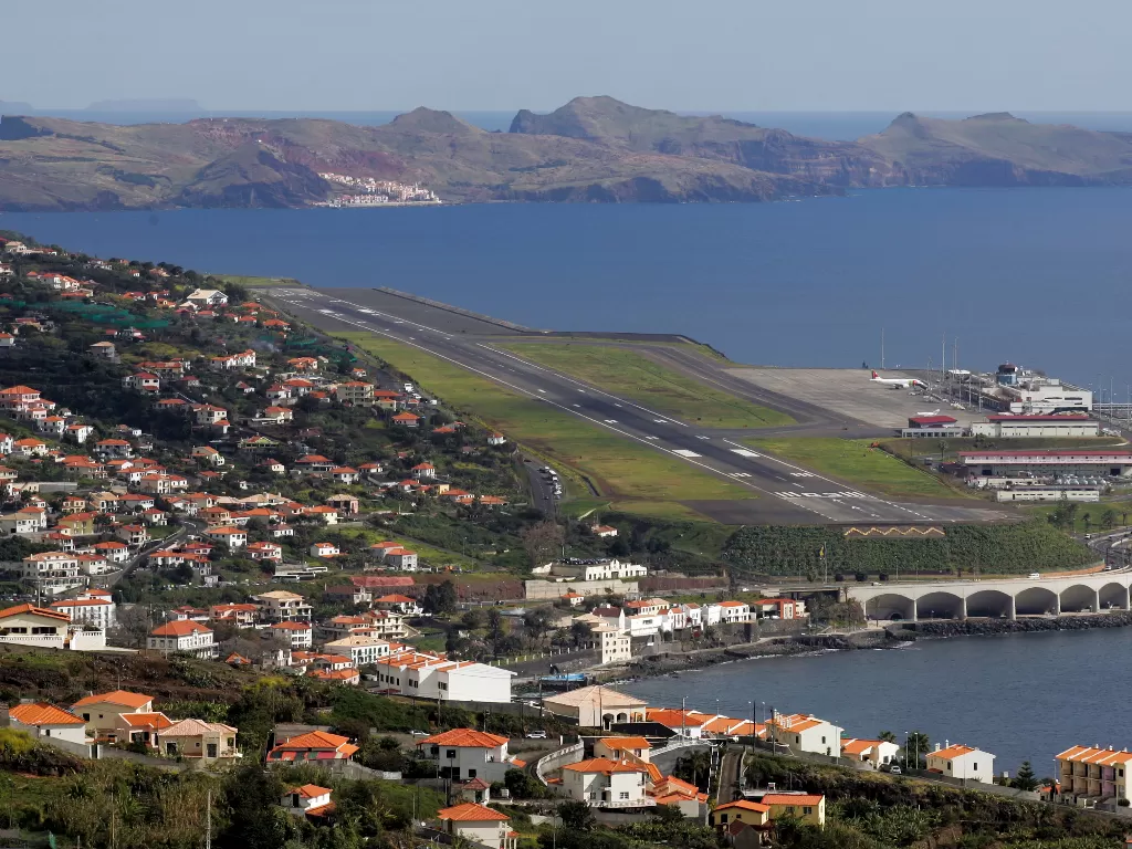 Pulau Madeira yang merupakan kampung halaman Cristiano Ronaldo. (theportugalnews.com)