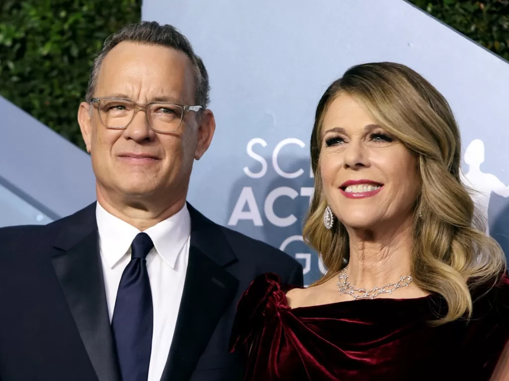 Tom Hanks dan istrinya Rita Wilson. (REUTERS/Monica Almeida) 