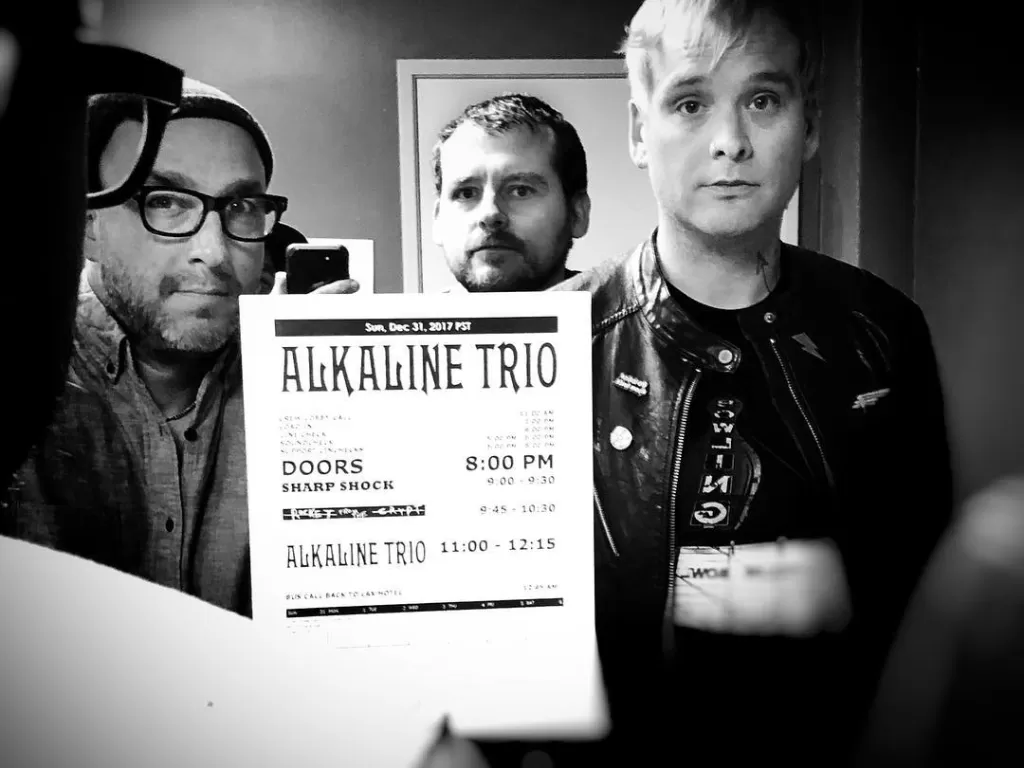 Para personil Alkaline Trio (Instagram/@alkalinetrio)