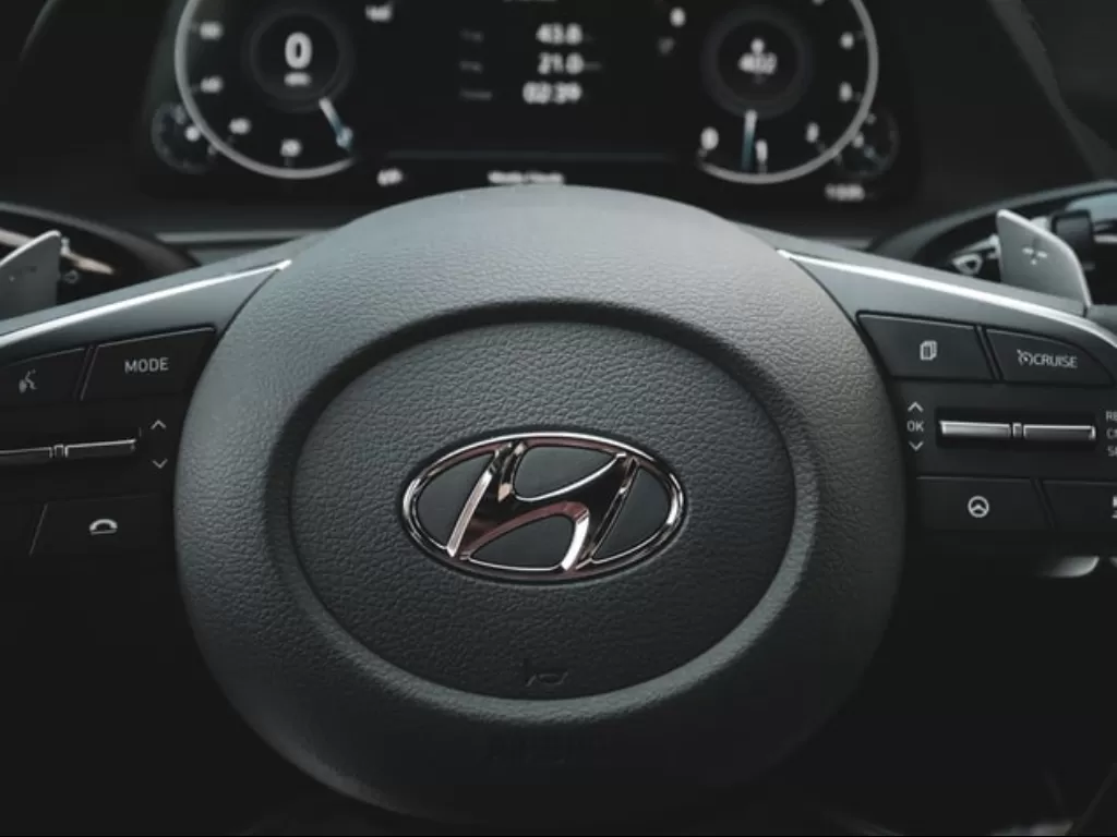 Logo pabrikan Hyundai. (Unsplash/Jakob Owens)
