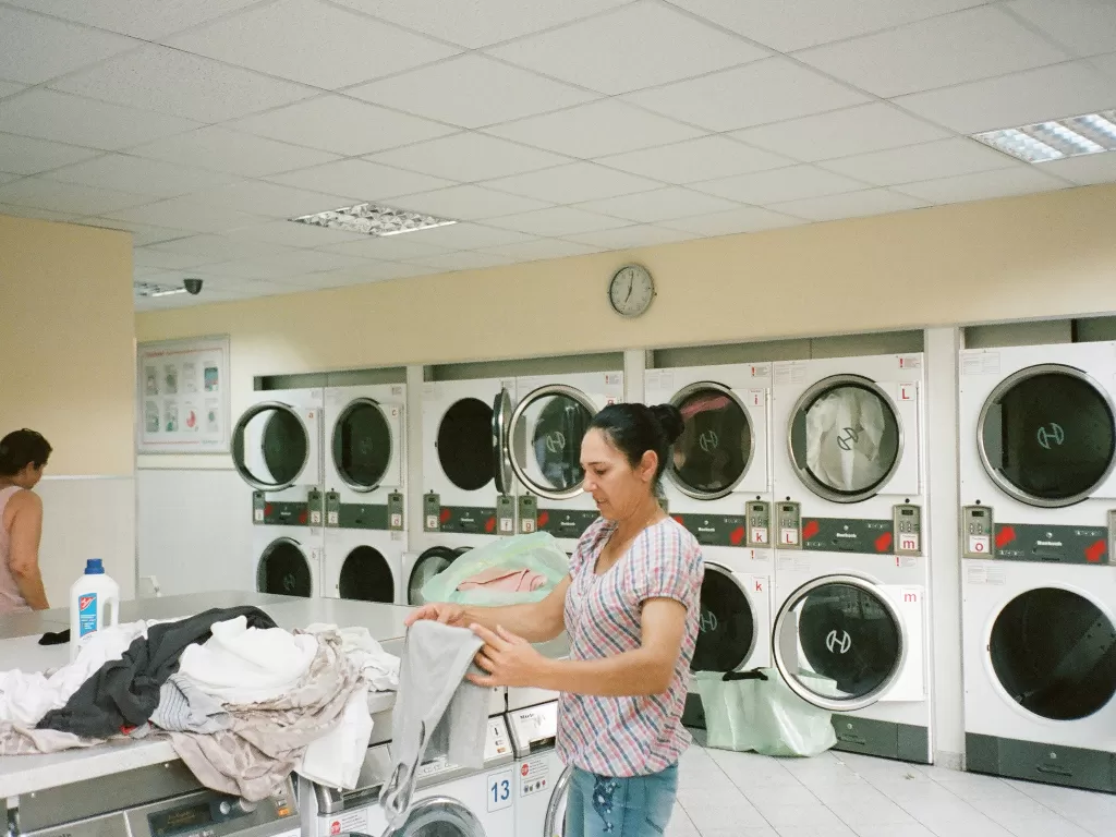 Ilustrasi sedang mencuci (Pexels/Daria Sannikova)