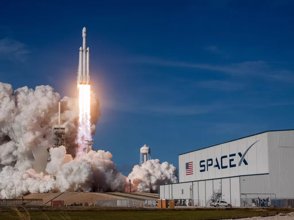 SpaceX (photo/Unsplash/SpaceX)