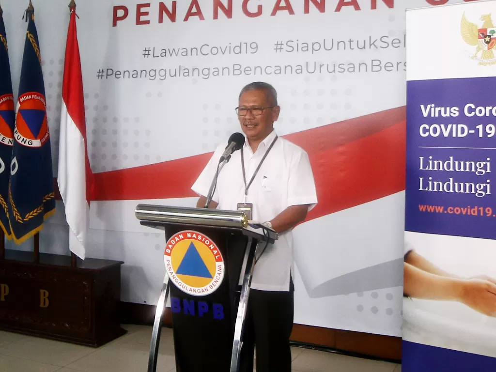 Juru Bicara Pemerintah untuk Penanganan COVID-19 Achmad Yurianto menyampaikan keterangan pers di Graha BNPB, Jakarta, Rabu (25/3/2020). Berdasarkan data Pemerintah hingga Rabu (25/3/2020). (photo/NTARA FOTO/Rivan Awal Lingga)