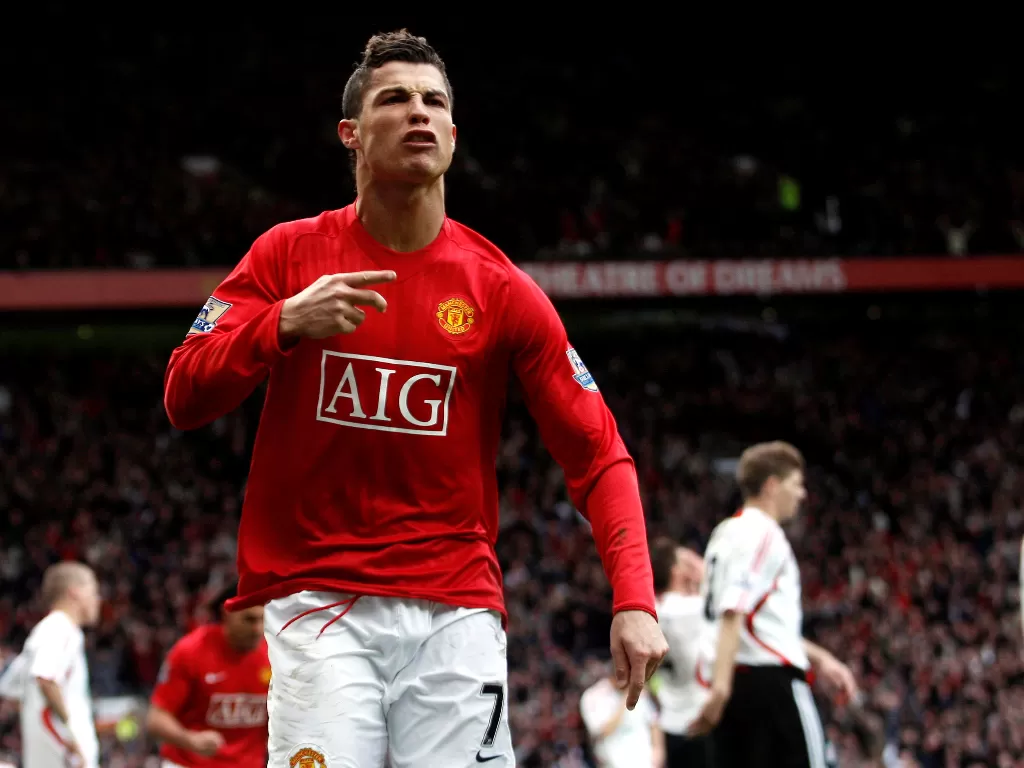 Dokumentasi 23 Maret 2008. Cristiano Ronaldo saat masih membela Manchester United.  (REUTERS/Jason Cairnduff)