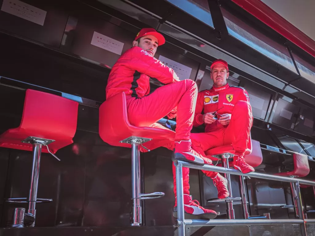 Charles Leclerc dengan Sebastian Vettel. (Instagram/@scuderiaferrari)