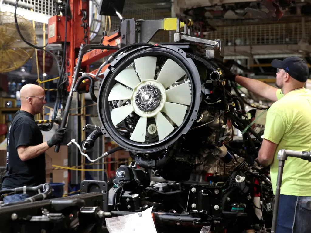 Ilustrasi proses produksi General Motors di Amerika Serikat. (Ilustrasi/REUTERS/Rebecca Cook)