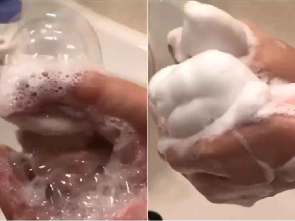 Aksi pria yang awalnya hendak menunjukkan cara mencuci tangan malah berakhir main busa sabun (Instagram/@9gag)