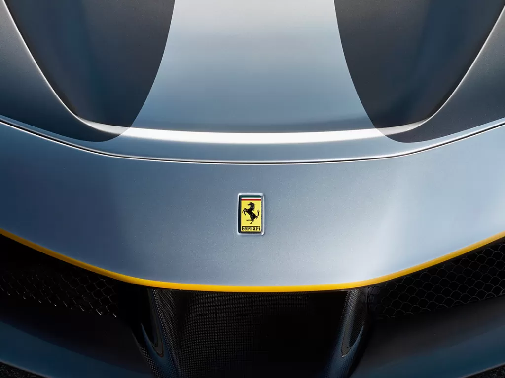 Tampilan depan dari mobil milik pabrikan Ferrari. (Instagram/@ferrari)
