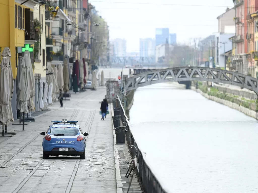 Kota Milan, Italia di tengah aturan lockdown. (REUTERS)
