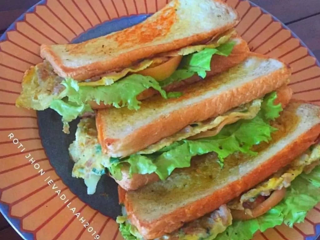 Roti jhon dari roti tawar. (Instagram/@resep_kue_spesial).