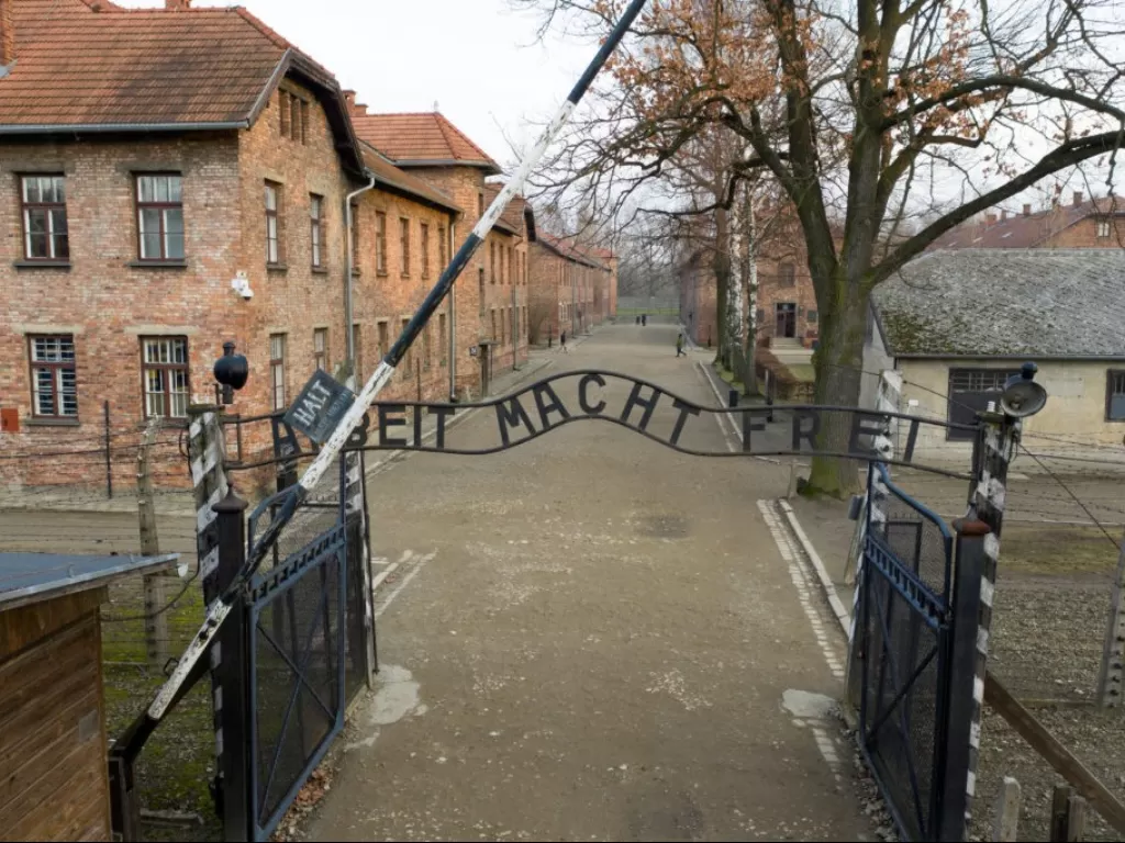 Ilustrasi Auschwitz. (Pbs)