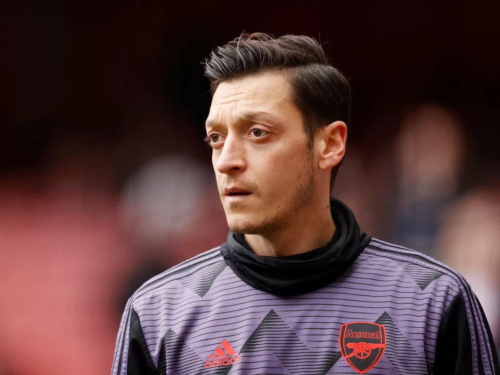 Gelandang Arsenal, Mesut Ozil. (REUTERS/John Sibley)