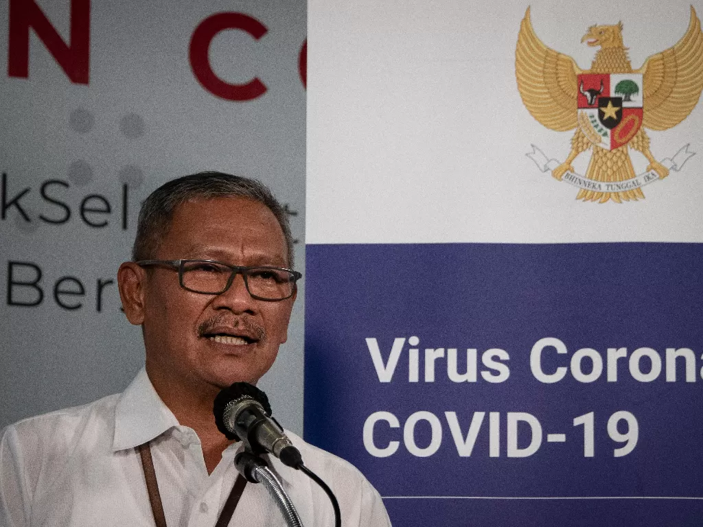 Juru Bicara Pemerintah untuk Penanganan COVID-19 Achmad Yurianto menyampaikan keterangan pers di Graha BNPB, Jakarta. (ANTARA/Dhemas Reviyanto)