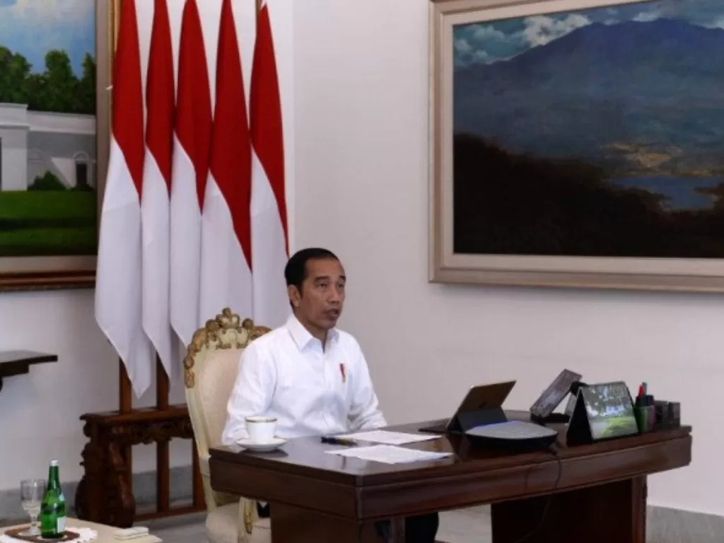 Presiden China Xi Jinping saling berkomunikasi dengan Presiden RI Joko Widodo melalui sambungan telepon (ANTARA/Biro Pers Setpres)