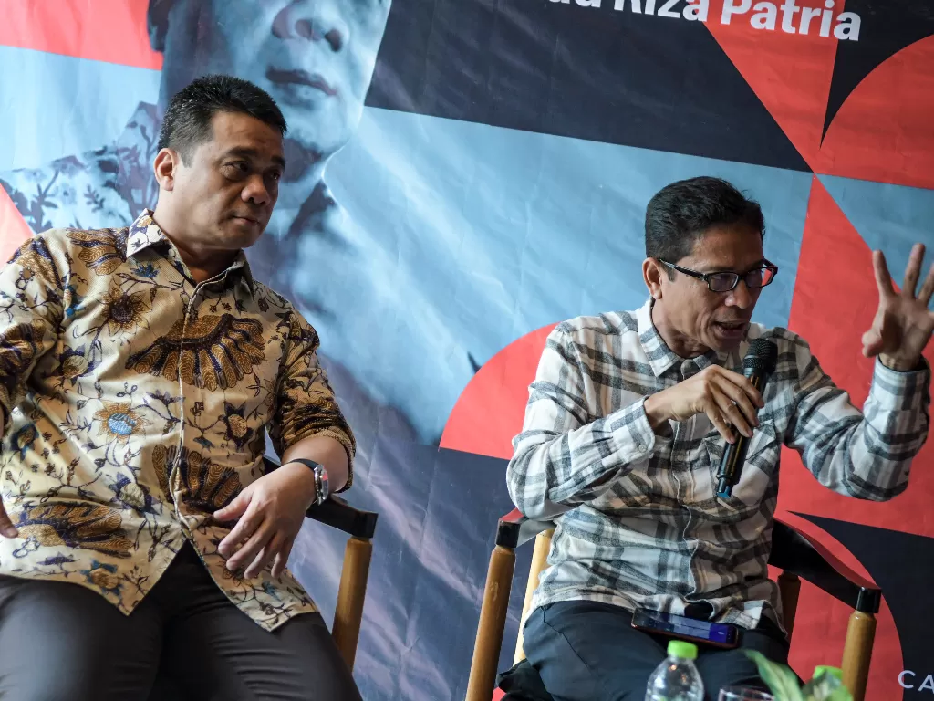 Cawagub DKI Jakarta dari Gerindra, Ahmad Riza Patria (kiri) dan Nurmansjah Lubis dari PKS (ANTARA FOTO/Galih Pradipta).