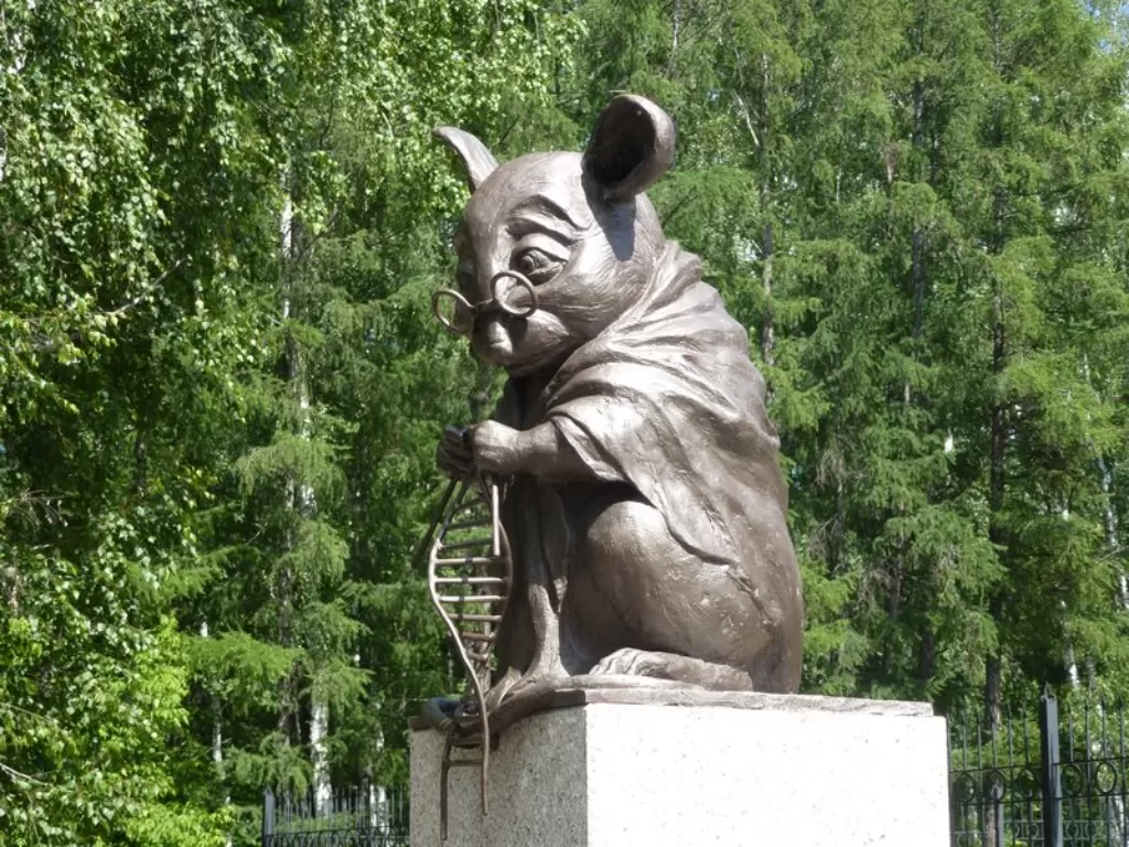 Monument Lab Mouse di Rusia. (Smithsonian Magazine)