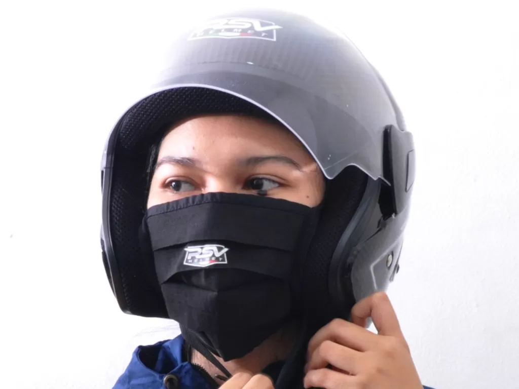 Ilustrasi pengguna RSV Helmet lengkap dengan masker. (Dok.RSV Helmet)