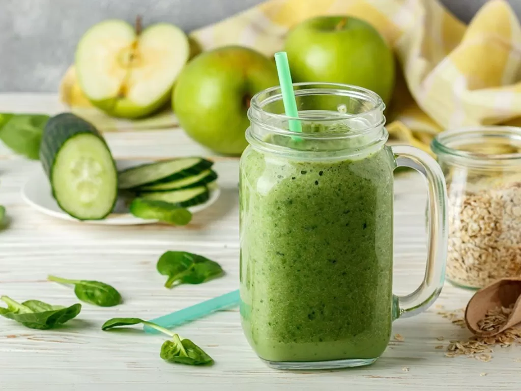 Green smoothies (Eat This Not That)