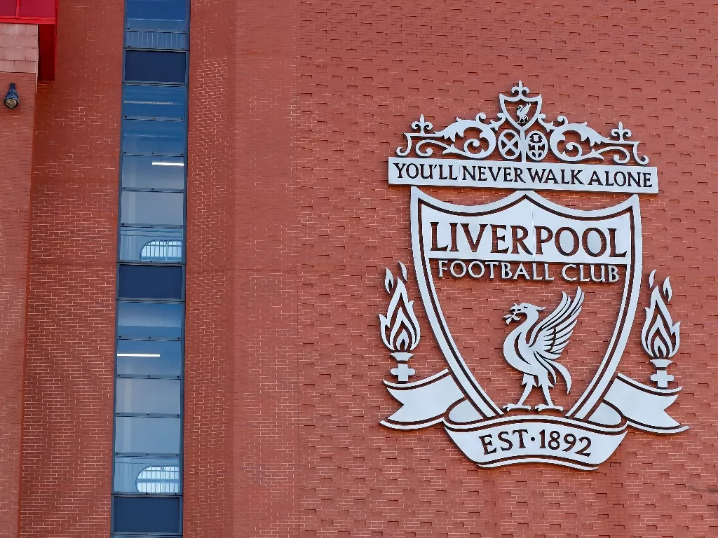 Logo Liverpool di Anfield Stadium. (REUTERS)