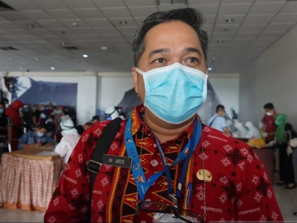 Juru Bicara (Jubir) Gugus Tugas Percepatan Penanganan COVID-19 Provinsi Sumatera Utara (Sumut) dr Aris Yudhariansyah yang dijumpai di Bandara Internasional Kualanamu, Kamis (9/4/2020). (ANTARA/Nur Aprilliana Br Sitorus)