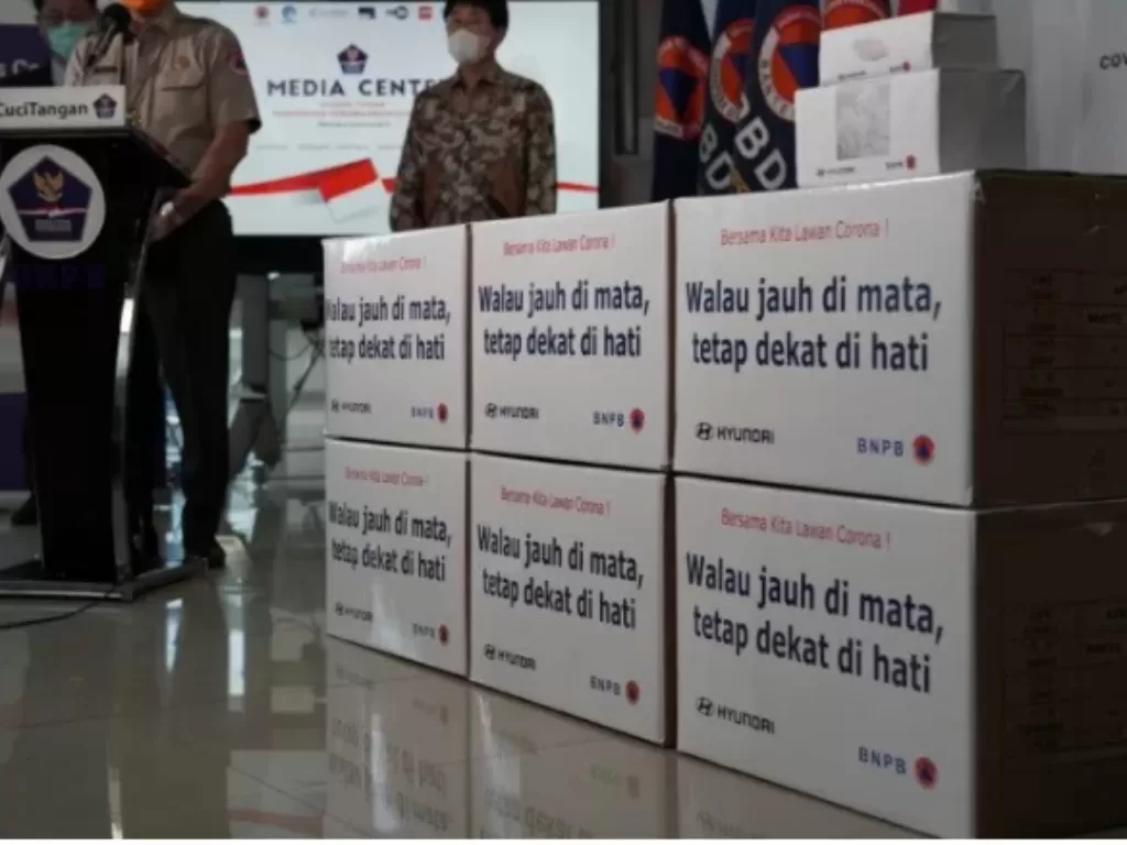 Bantuan APD Hyundai Indonesia. (ANTARA/HO)