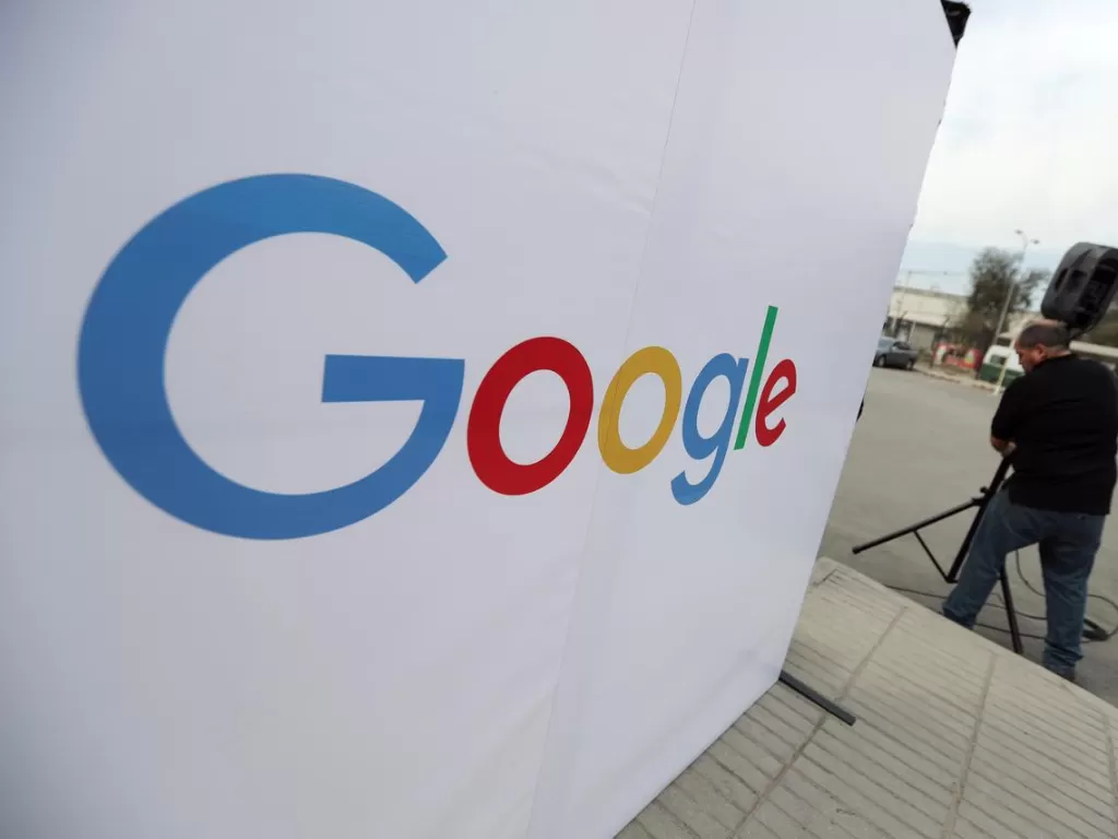 Logo perusahaan Google di Santiago, Chile (photo/REUTERS/Ivan Alvarado)