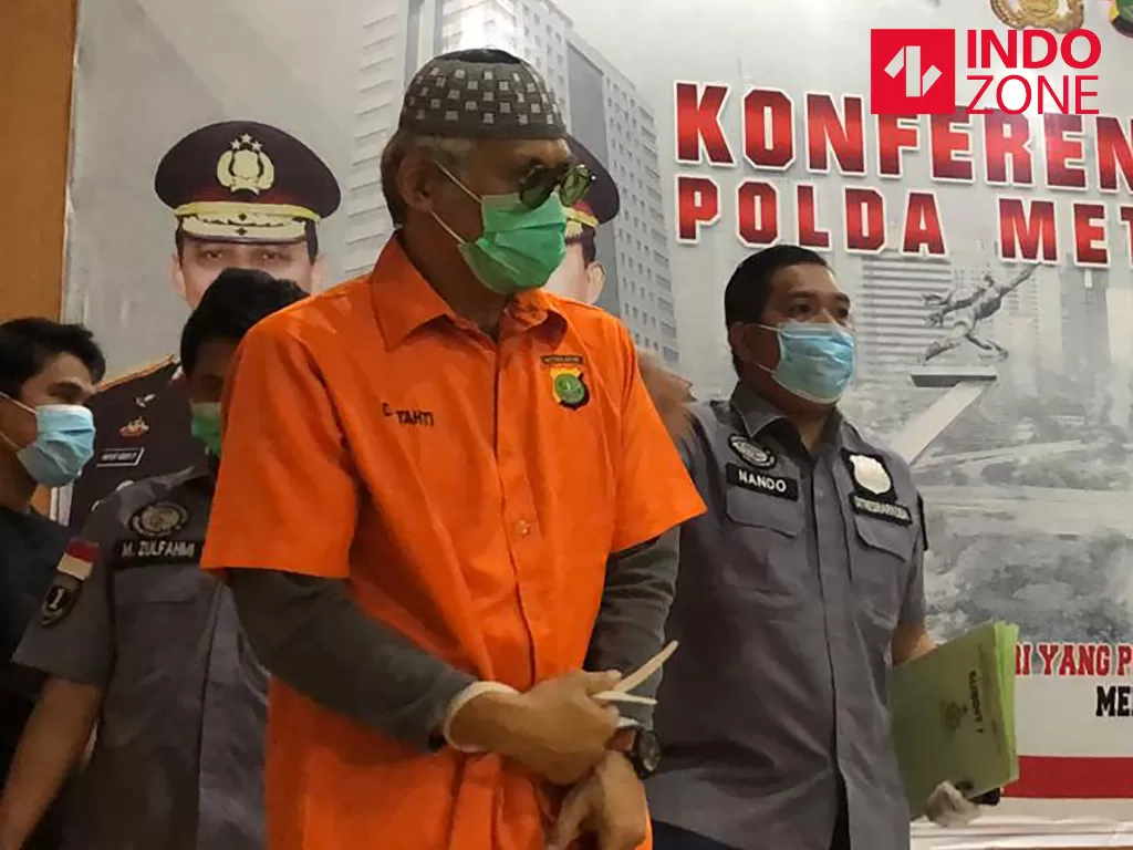 Konferensi Pers Polda Metro Jaya tentang Kasus Narkotika Tio Pakusadewo dan Artis Sinetron GGS Reza Alatas, Selasa (14/4/2020). (INDOZONE/Samsudhuha Wildansyah)
