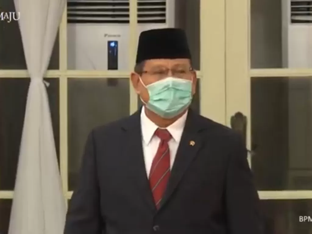 Menteri Pertahanan Prabowo Subianto menghadiri pelantikan Wakil Gubernur DKI Jakarta Riza Patria di Istana Negara, Jakarta, Rabu (15/4/2020). (Youtube)