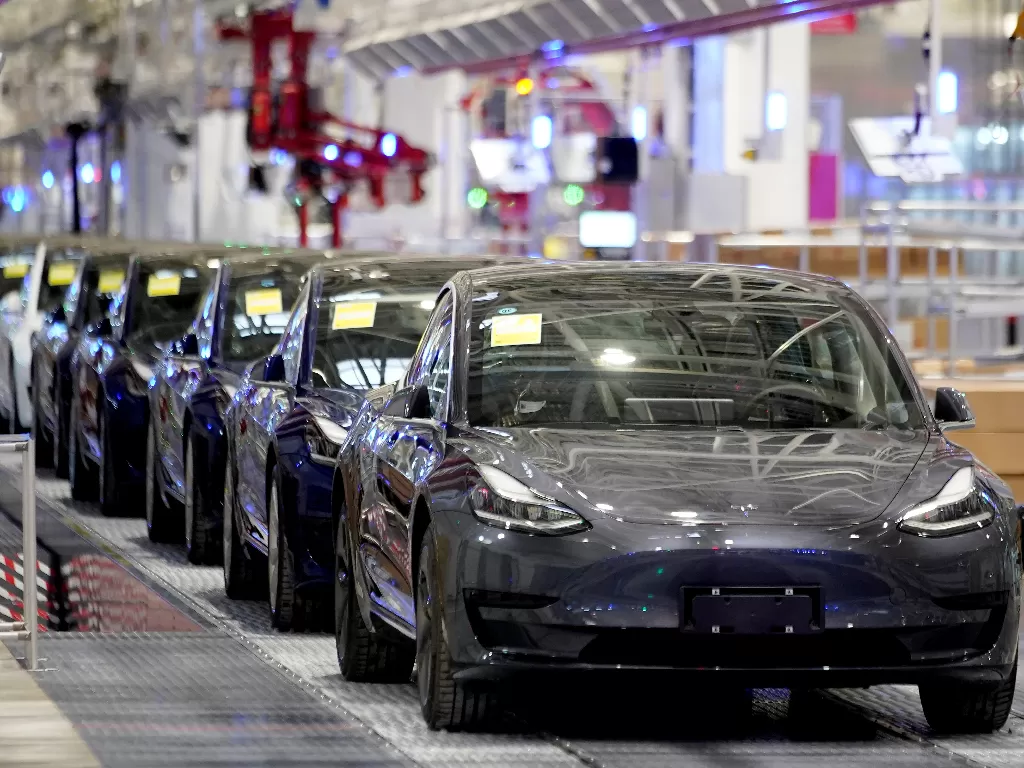 Tesla Model 3 buatan pabrikan Tesla di Shanghai, Tiongkok. (REUTERS/Aly Song)