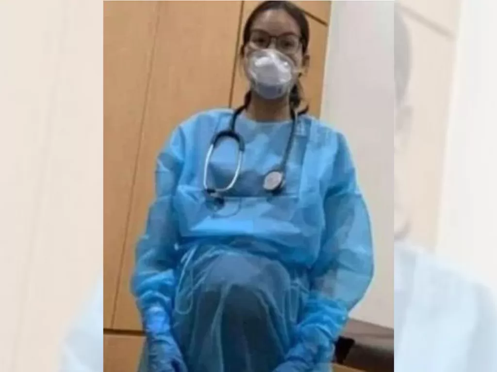 Seorang dokter di Malaysia tetap tugas melayani pasien COVID-19 walau dalam keadaan hamil (Facebook/Ezzan Danial)