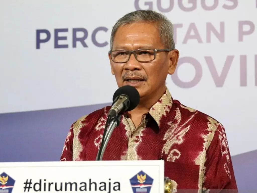 Juru Bicara Pemerintah untuk Penanganan COVID-19 Achmad Yurianto dalam jumpa pers Gugus Tugas Percepatan Penanganan COVID-19 di Graha BNPB di Jakarta, Rabu (15/4/2020). (Photo/ANTARA/ HUMAS BNPB/M Arfari Dwiatmodjo)