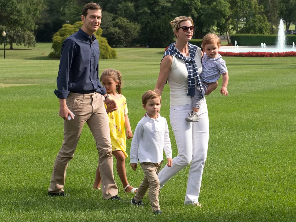 Ivanka Trump dan keluargannya (MARIE CLAIRE)