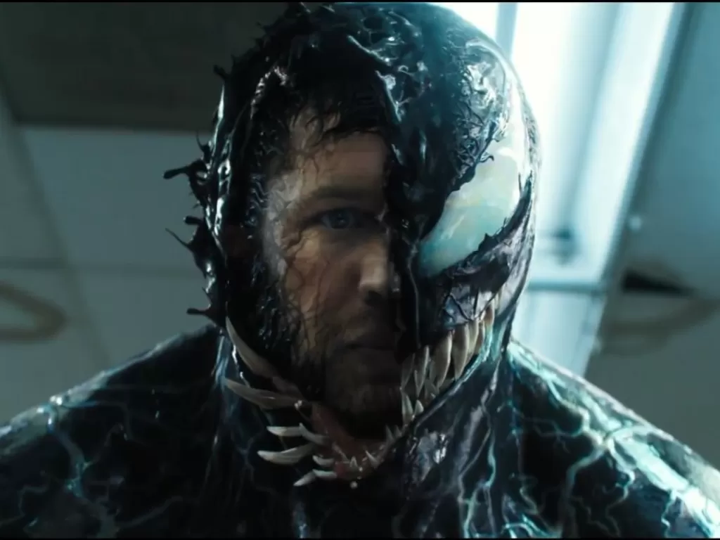 Tom Hardy dalam Venom (2018). (IMDb)