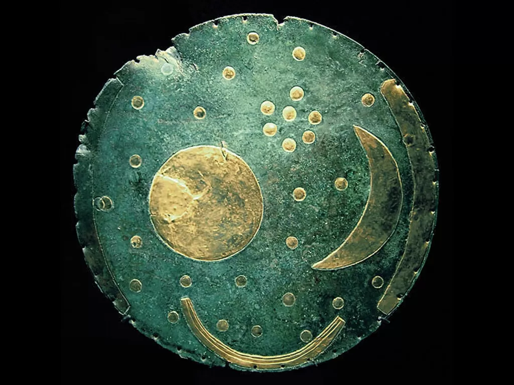 Piringan Langit Nebra/Nebra Sky Disk . (ancient.eu)