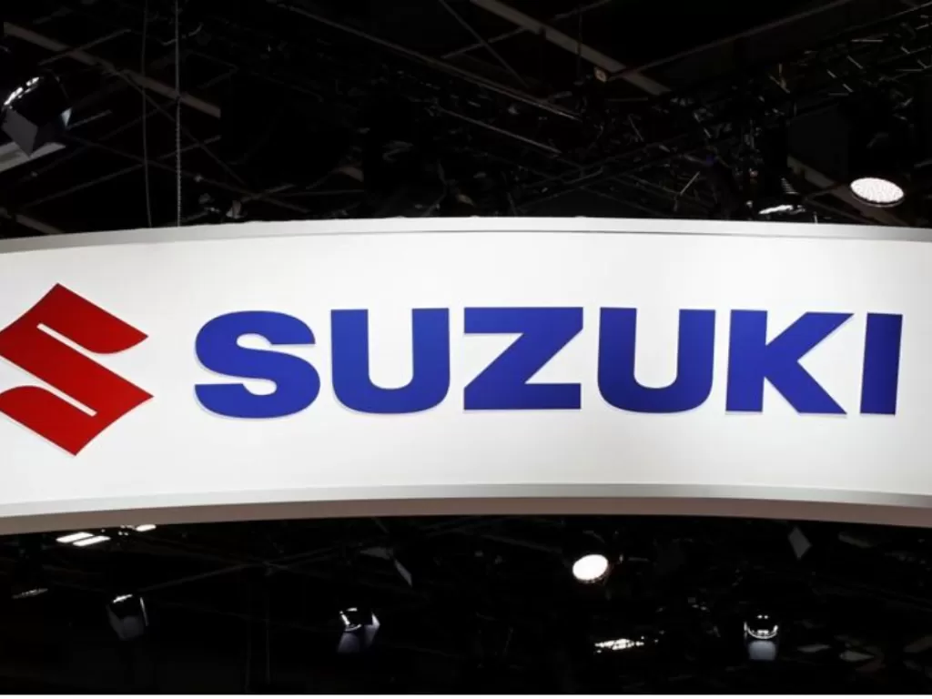 Logo pabrikan Suzuki. (REUTERS/Benoit Tessier)
