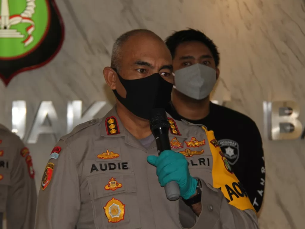 Konferensi pers Terkait Tahanan Polsek Kalideres Kabur di Polres Metro Jakarta Barat. (Dok. Humas Polres Jakbar)
