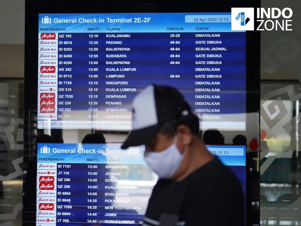 Aktivitas Penerbangan Terakhir di Bandara Soekarno-Hatta. (INDOZONE/Arya Manggala)