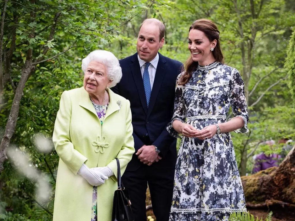 Ratu, Pangeran William dan Kate Middleton (Instagram/@kensingtonroyal)
